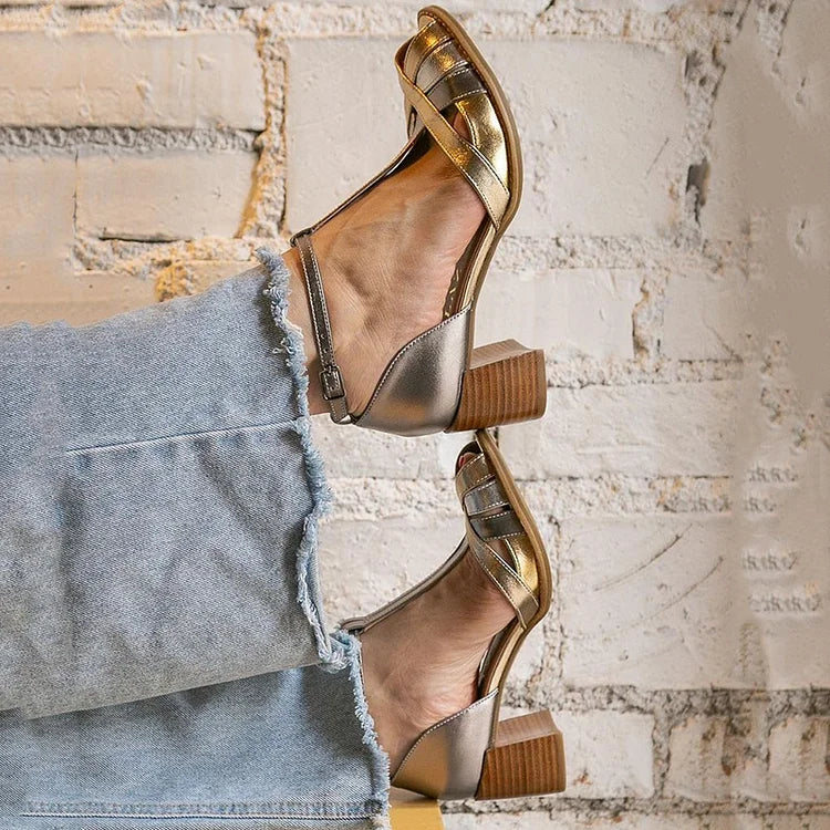 Nikita™ | Elegante gullpumper