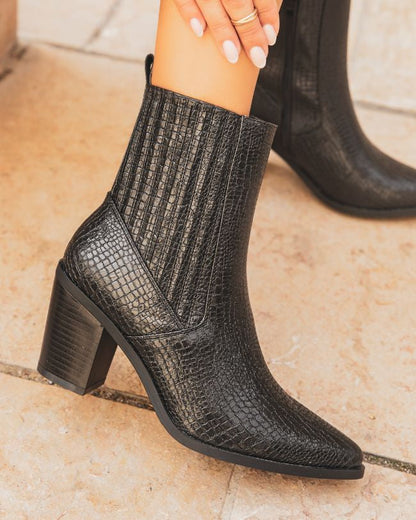 Monika Svarte Støvler