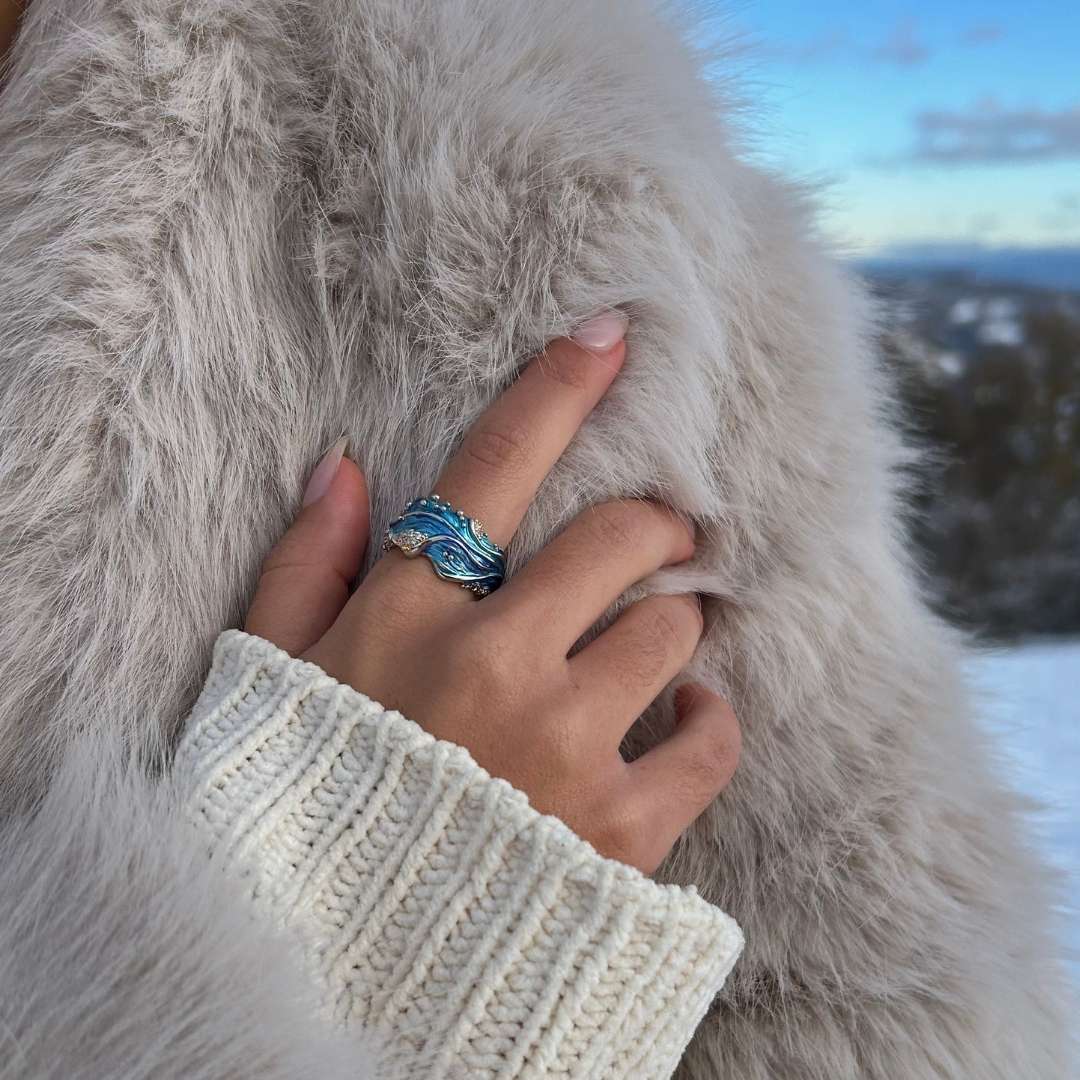 Miralys | Antikk bølget ring