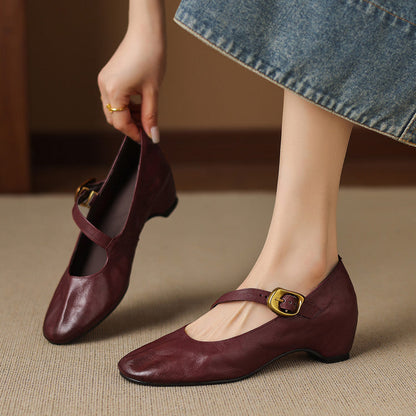 Eloise | Soljella varustetut pyöreävarvassandaalit