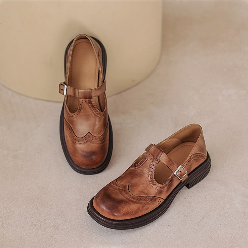 Bernadette | Ajaton Brogue T-nauha Mary Jane -kengät